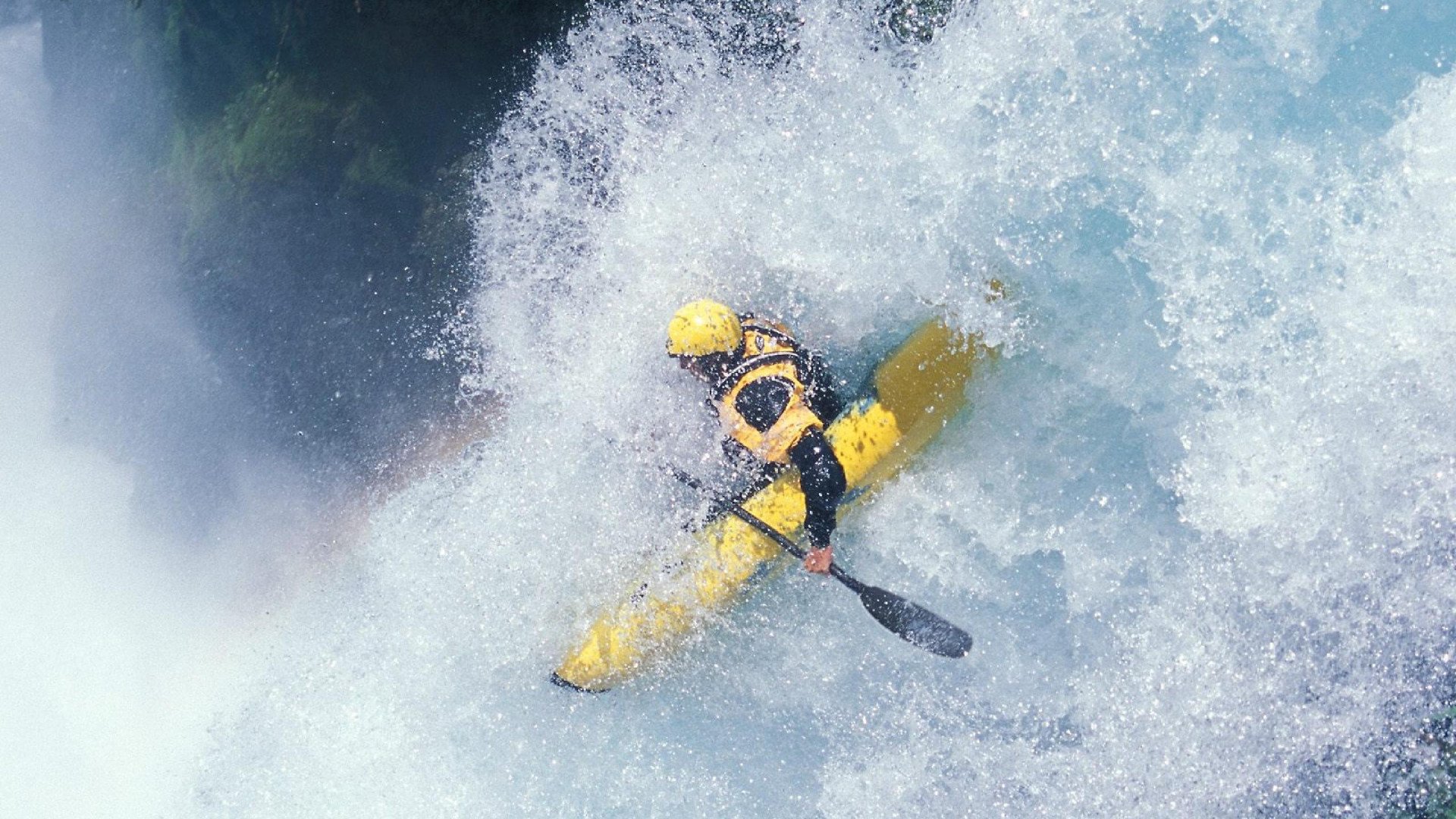 “极速漂移，掌控细节！”——老司机传授赛场漂移技巧，赛车极速漂移